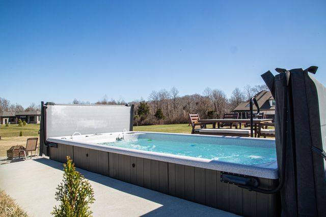 4264 Chapel Hill Court, Bargersville, IN 46106