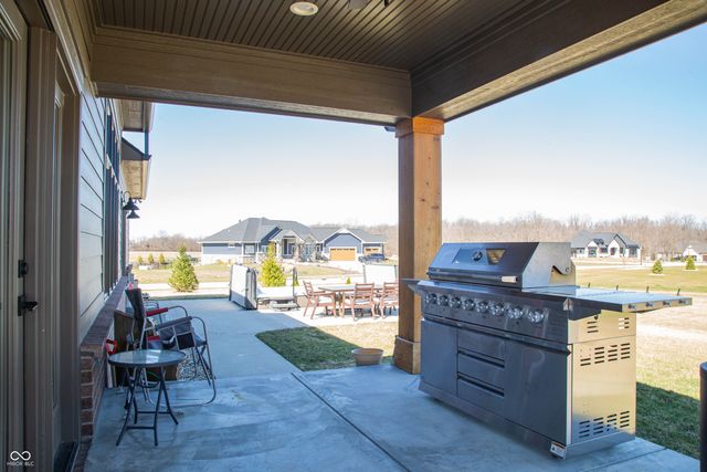 4264 Chapel Hill Court, Bargersville, IN 46106