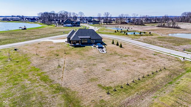 4264 Chapel Hill Court, Bargersville, IN 46106