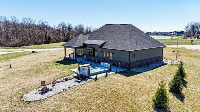 4264 Chapel Hill Court, Bargersville, IN 46106