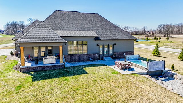 4264 Chapel Hill Court, Bargersville, IN 46106