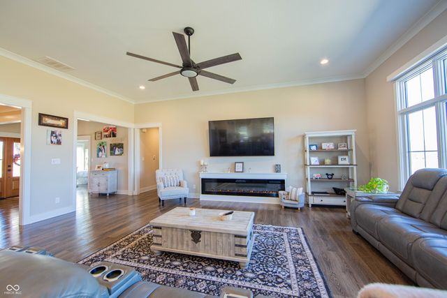 4264 Chapel Hill Court, Bargersville, IN 46106