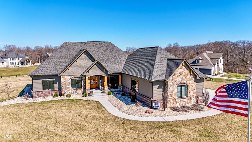 4264 Chapel Hill Court, Bargersville, IN 46106