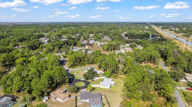 1421 Grand Court NW, Palm Bay, FL 32907