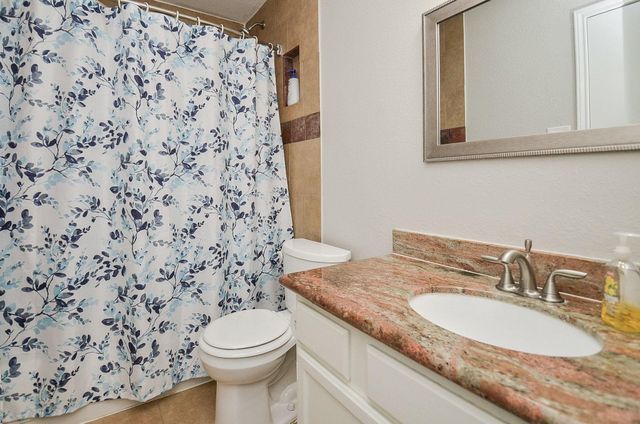 4614 Rainbow Run, Sugar Land, TX 77479