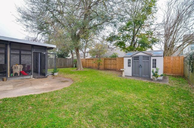 4614 Rainbow Run, Sugar Land, TX 77479