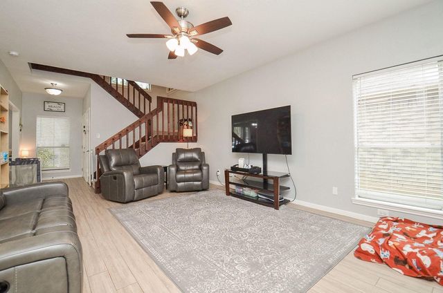 4614 Rainbow Run, Sugar Land, TX 77479