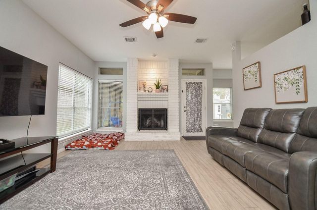 4614 Rainbow Run, Sugar Land, TX 77479