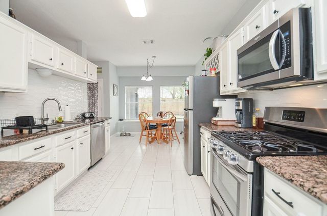 4614 Rainbow Run, Sugar Land, TX 77479