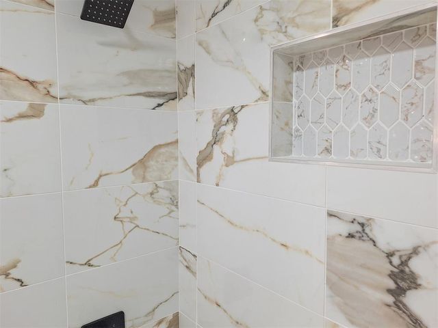 745 Wood Hollow Lane, Moore, OK 73160