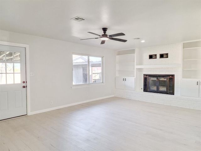 745 Wood Hollow Lane, Moore, OK 73160