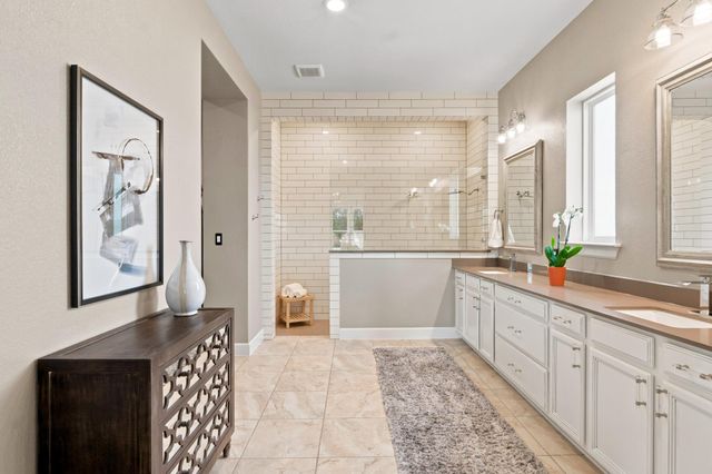 350 July Johnson DR, Austin, TX 78737