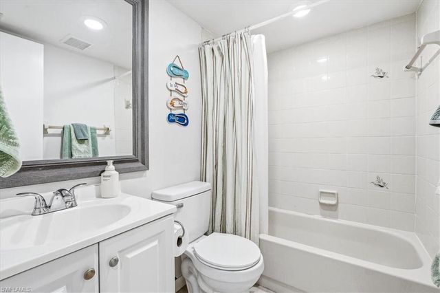 4805 Sorrento CT 106, Cape Coral, FL 33904