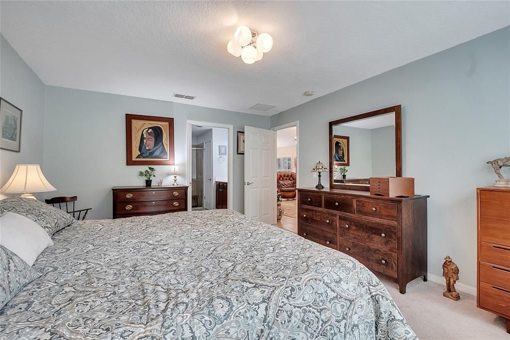 Image 18 of property listing at 11959 FIORE DRIVE, Orlando, FL 32827