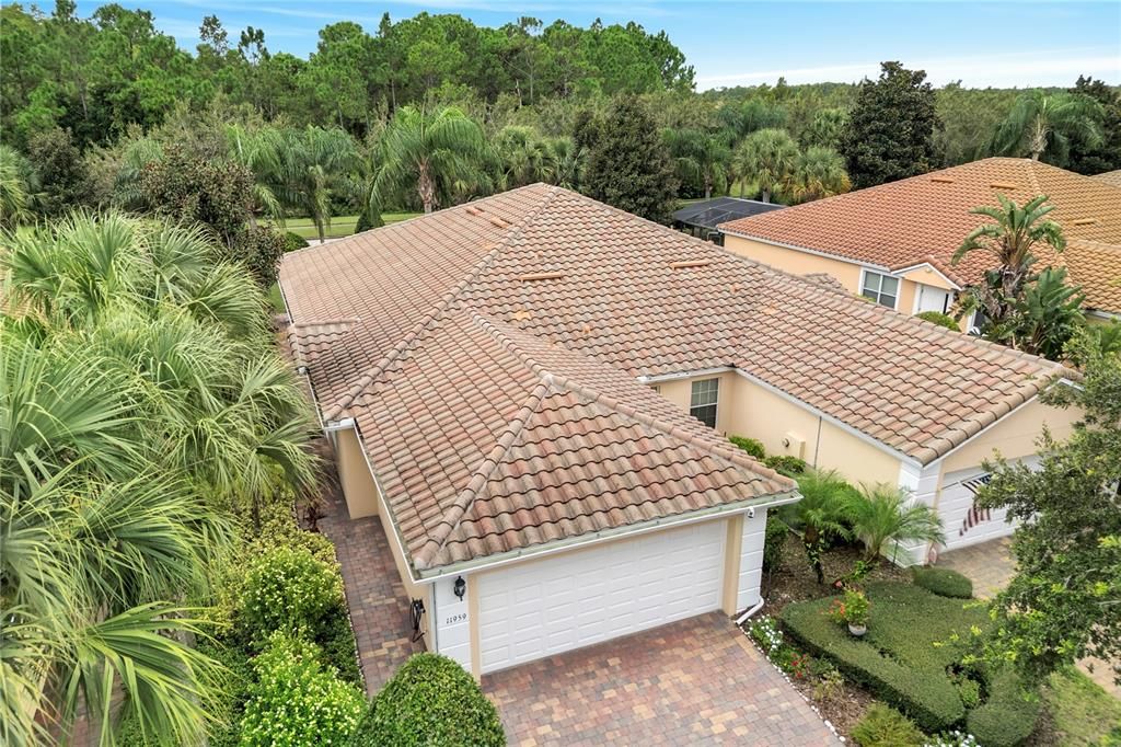 Image 2 of property listing at 11959 FIORE DRIVE, Orlando, FL 32827