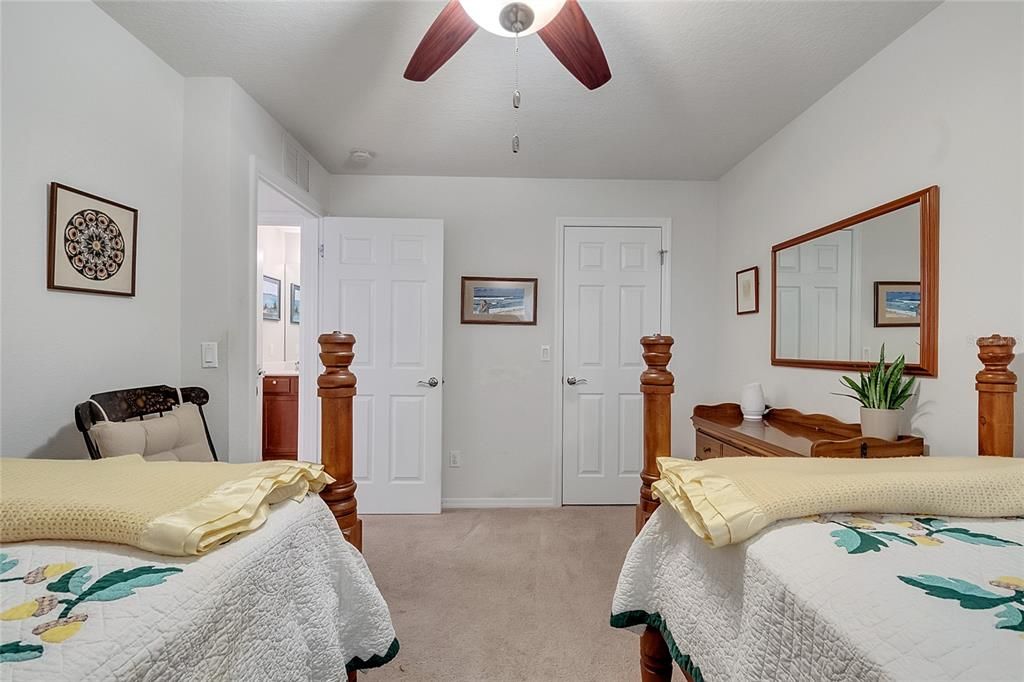 Image 22 of property listing at 11959 FIORE DRIVE, Orlando, FL 32827
