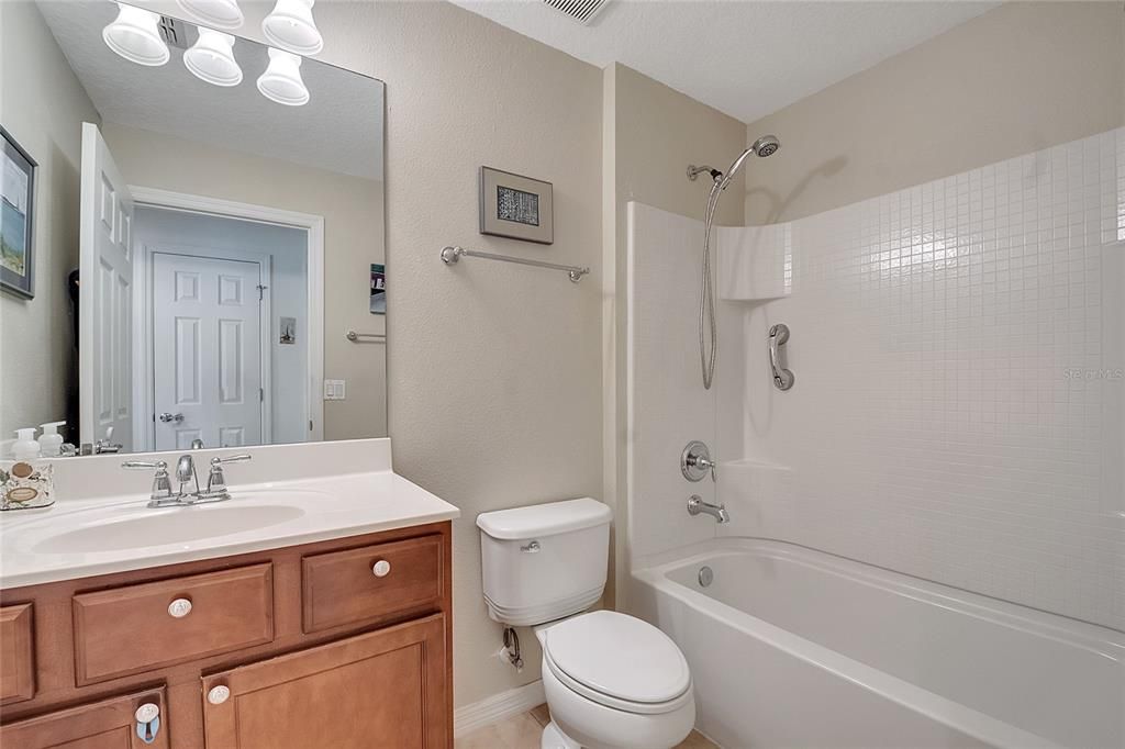 Image 23 of property listing at 11959 FIORE DRIVE, Orlando, FL 32827