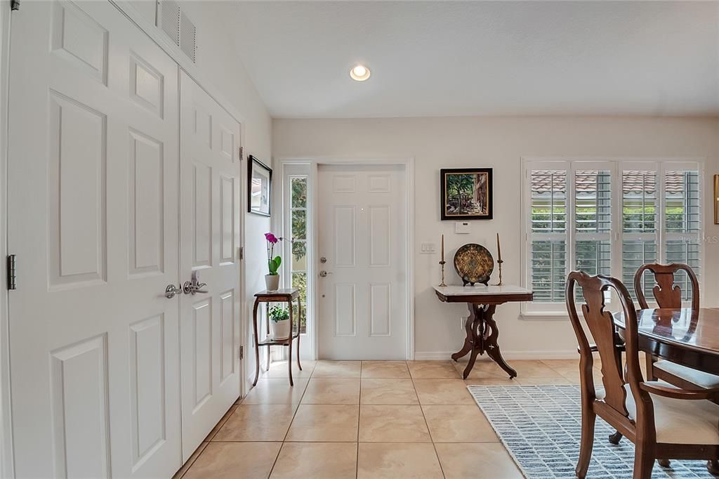 Image 6 of property listing at 11959 FIORE DRIVE, Orlando, FL 32827