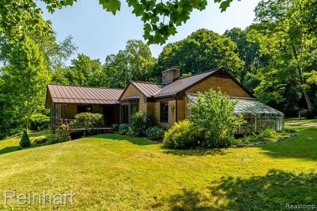 16460 Franklin Road, Northville, MI 48168