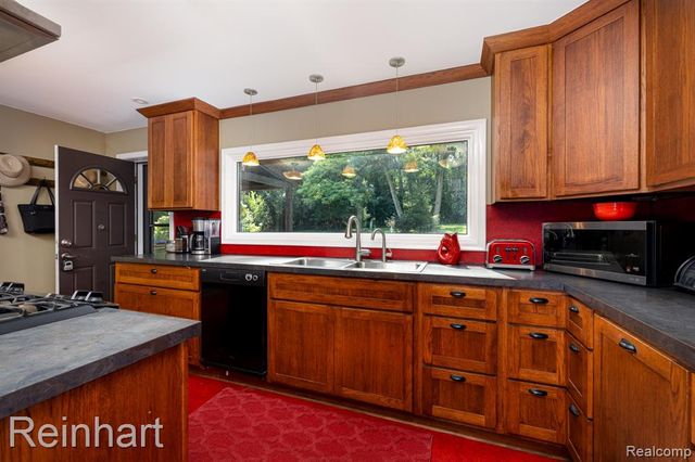16460 Franklin Road, Northville, MI 48168