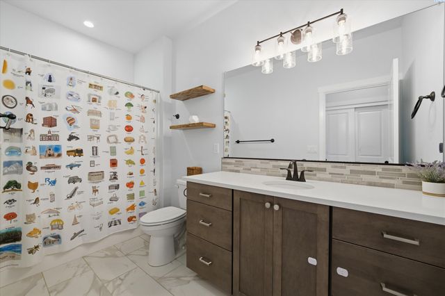 4235 Barbera St, Richland, WA 99352