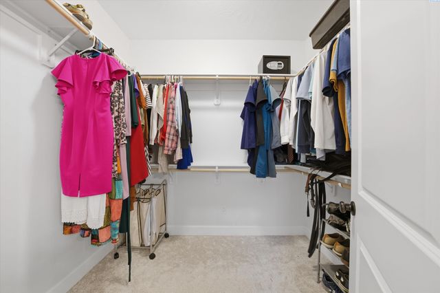 4235 Barbera St, Richland, WA 99352