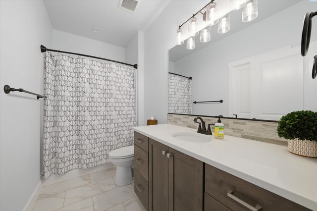 4235 Barbera St, Richland, WA 99352