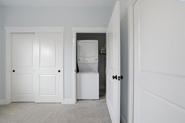 4235 Barbera St, Richland, WA 99352