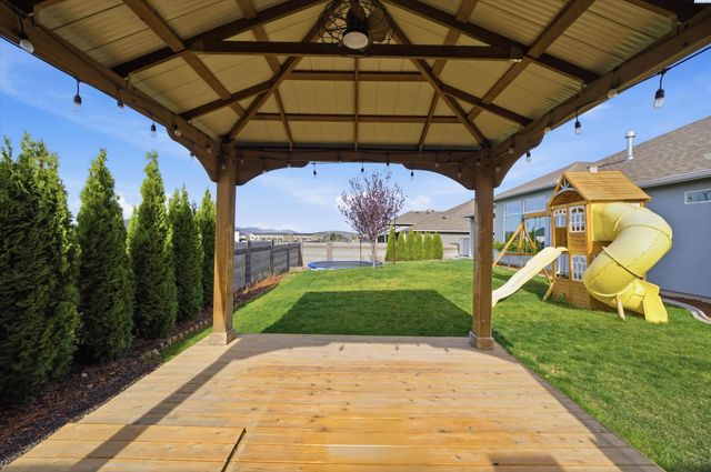 4235 Barbera St, Richland, WA 99352