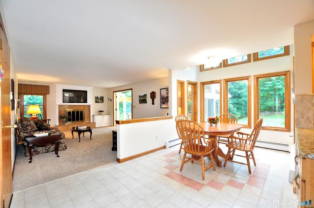 32 Tall Timbers Drive, Farmington, CT 06032