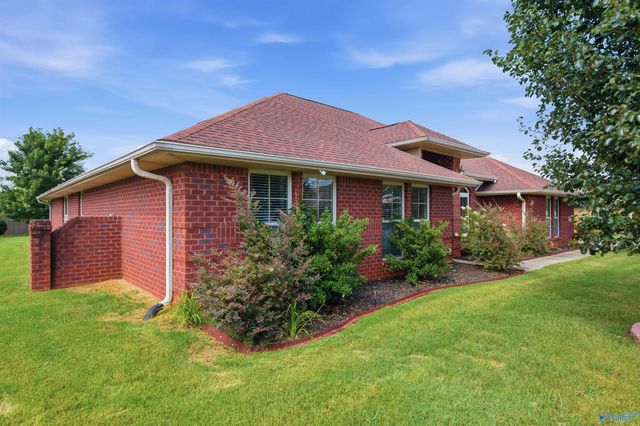 651 Summer Cove Circle NW, Madison, AL 35757