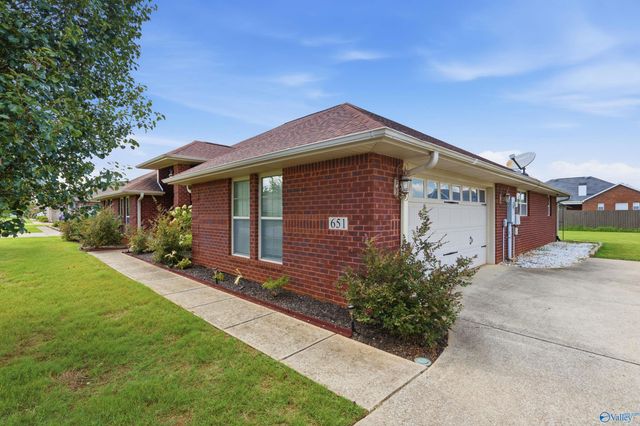 651 Summer Cove Circle NW, Madison, AL 35757