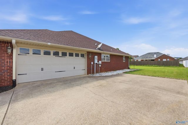 651 Summer Cove Circle NW, Madison, AL 35757