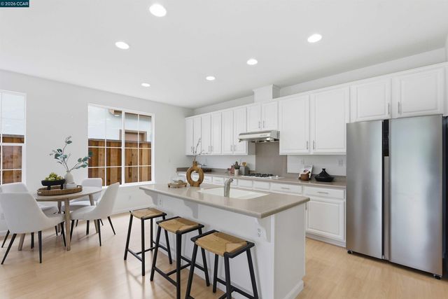 77 Casablanca Ct, Danville, CA 94506