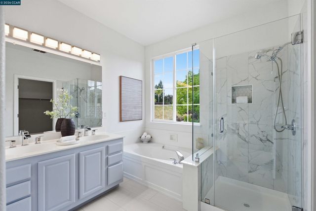 77 Casablanca Ct, Danville, CA 94506