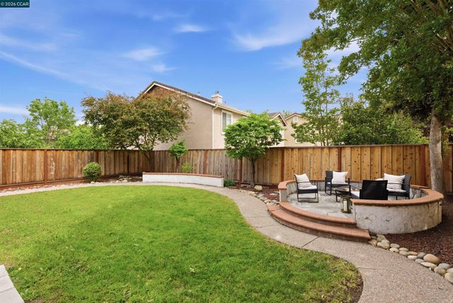 77 Casablanca Ct, Danville, CA 94506