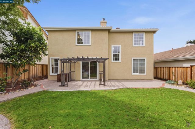 77 Casablanca Ct, Danville, CA 94506