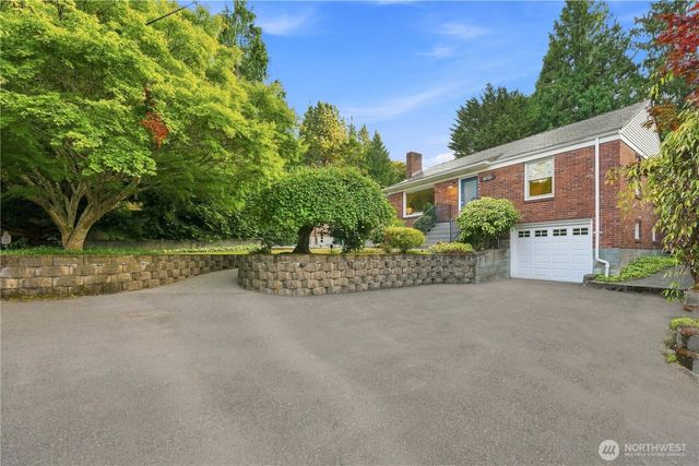 8701 29th Avenue NW, Seattle, WA 98117