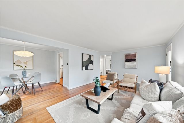 8701 29th Avenue NW, Seattle, WA 98117
