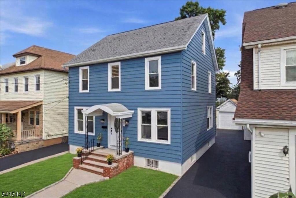 21 Hazard Pl, Elizabeth City, NJ 07208 — photo 2