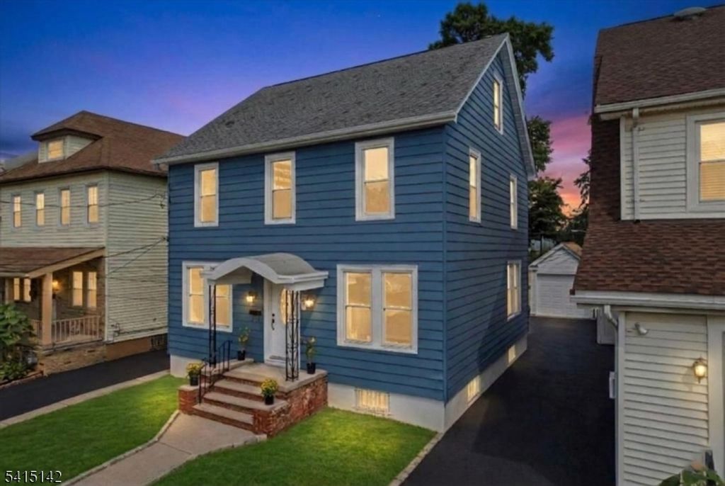 21 Hazard Pl, Elizabeth City, NJ 07208 — photo 3