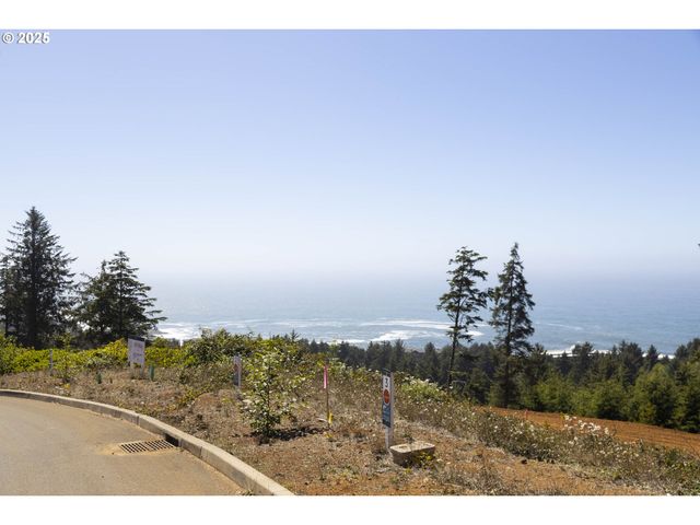 Ne Lillian Ln 3, Depoe Bay, OR 97341