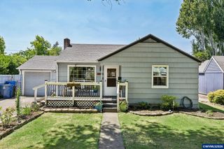 1915 23rd St NE, Salem, OR 97301