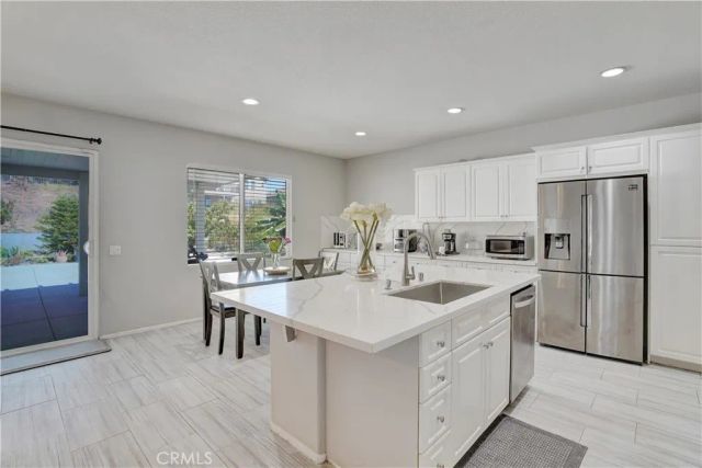 12179 Dewar Drive, Riverside, CA 92505