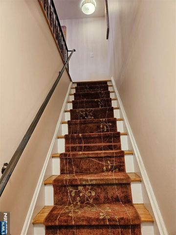 310 Washington Drive, Ramsey, NJ 07446