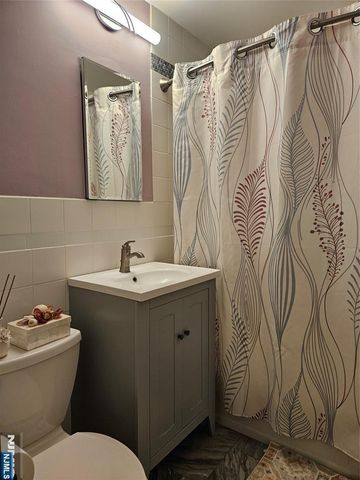 310 Washington Drive, Ramsey, NJ 07446