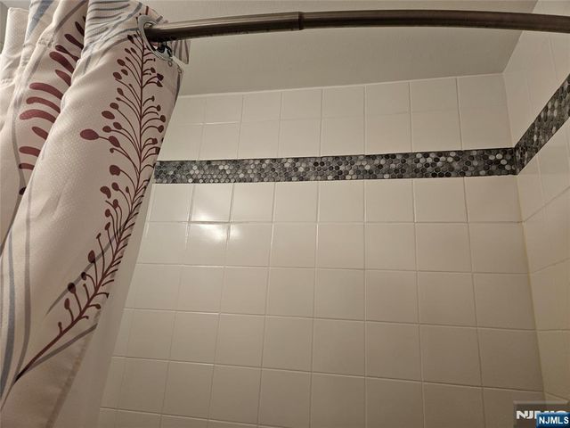 310 Washington Drive, Ramsey, NJ 07446