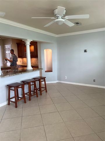6805 NW 75th St, Tamarac, FL 33321