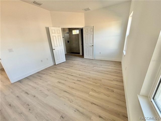 2349 W Oakland Lane, Citrus Springs, FL 34434