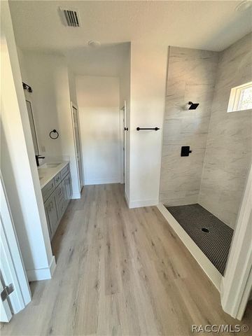 2349 W Oakland Lane, Citrus Springs, FL 34434